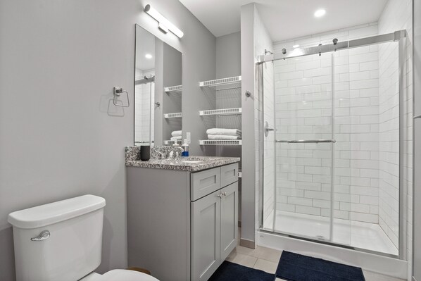 Unclassified image, 1 of 142, button - CozySuites - Press House  (Pittsburgh)