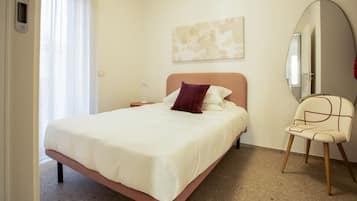 3 bedrooms, WiFi, bed sheets