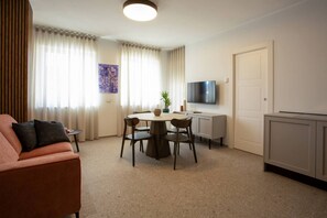 Living area - Palazzo Indaco - RESIDENZA RUBINO (Castel di Sangro)
