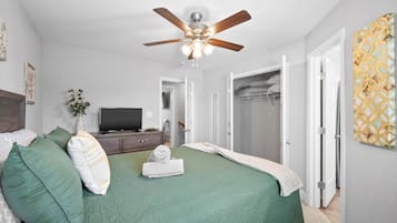 2 bedrooms, desk, iron/ironing board, free WiFi