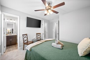 2 habitaciones, escritorio, tabla de planchar con plancha y wifi gratis