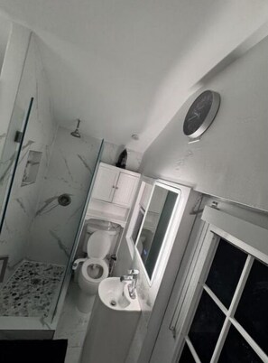Towels, soap, toilet paper