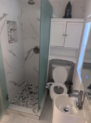 Towels, soap, toilet paper