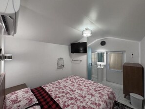 1 bedroom, iron/ironing board, WiFi