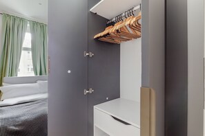 1 chambre, fer et planche à repasser, Wi-Fi, draps fournis
