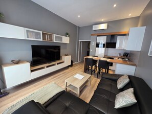 Smart TV, books
