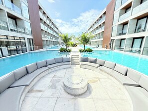 4 outdoor pools, free pool cabanas, pool umbrellas - Porto Alto Resort - Pé na Areia (Ipojuca)