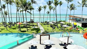 Appartamento familiare, 2 camere da letto, vista spiaggia | Vista dalla camera