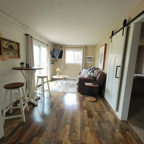 The Sunset - 1 bedroom spacious and comfortable with all the amenities