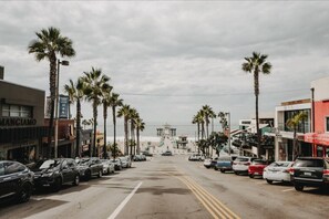 Third-party on-site parking