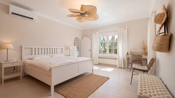 4 habitaciones, tabla de planchar con plancha y wifi gratis