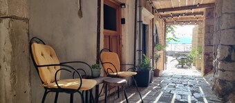 Old Town Philosopher's Abode