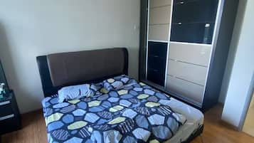 3 chambres, fer et planche Ă  repasser, Wi-Fi, draps fournis