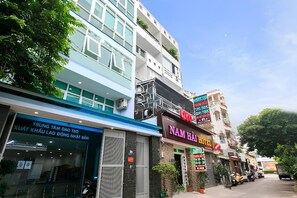 ด้านหน้าที่พัก