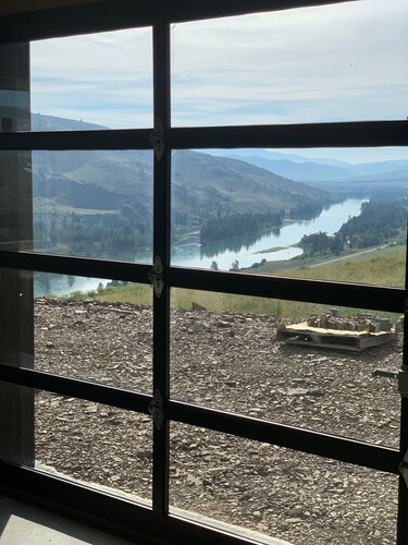 Hilltop Estate with Panoramic views looking upon thousands of acres.