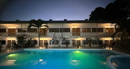 CASA BLANCA HOTEL