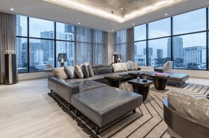 Fernseher, Stereoanlage