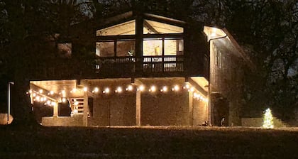 10-Acre Adventure Lodge w/River Valley View on 10 Acres - Cozy/Romantic/Family