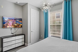 4 bedrooms, iron/ironing board, free WiFi, bed sheets