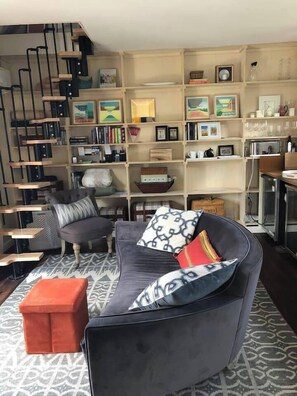 TV, fireplace, printers