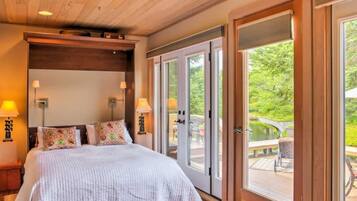 3 bedrooms, iron/ironing board, WiFi