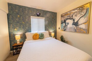 1 soverom, strykejern/-brett, wi-fi og sengetøy