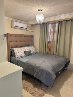 1 bedroom, iron/ironing board, WiFi