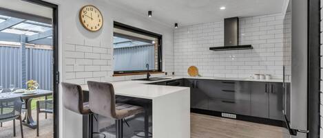 Luxury House, Beachside | Private kitchen