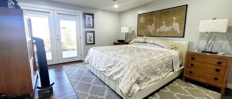 3 habitaciones, tabla de planchar con plancha, wifi y ropa de cama