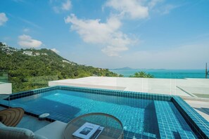 A rooftop infinity pool with a clear view of the ocean and hills. - Staylar Seaview Pool Villa - Coral Cove, Koh Samui CC2 (Koh Samui, Coral Cove)