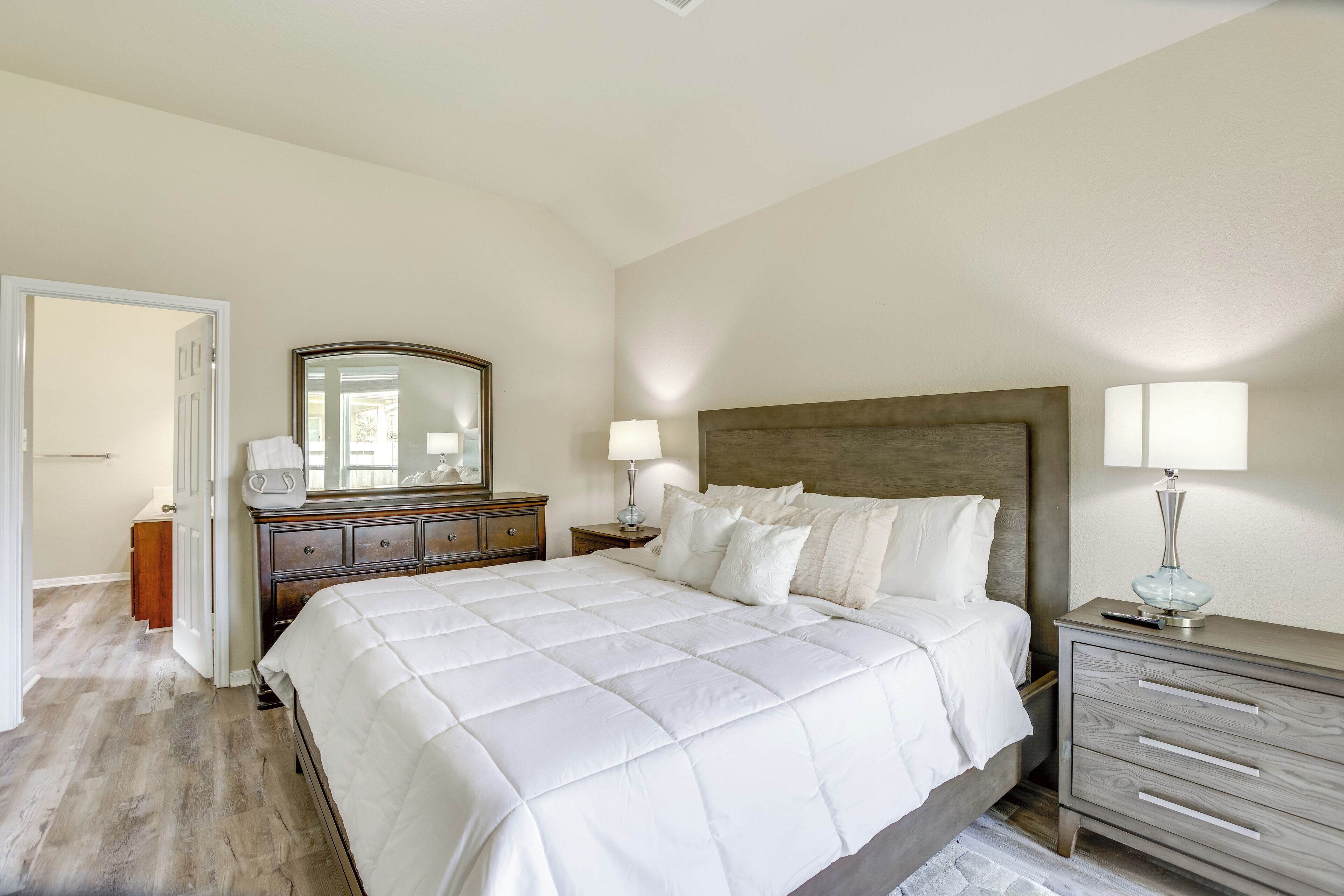 4 chambres, bureau, Wi-Fi