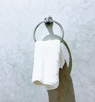 Habitación ejecutiva doble, vistas al patio | Baño | Ducha y bañera combinadas y artículos de higiene personal gratuitos