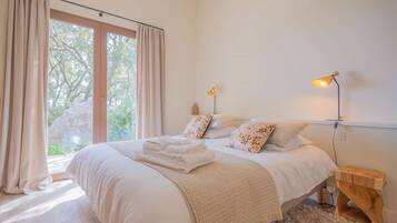 5 bedrooms, free WiFi