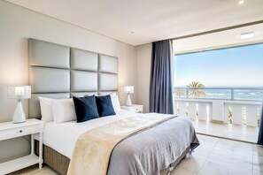 3 bedrooms, desk, iron/ironing board, WiFi