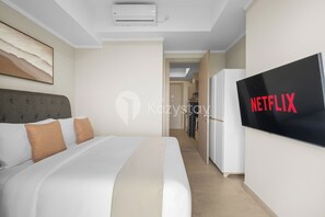 1 Schlafzimmer, laptopgeeigneter Arbeitsplatz, Bügeleisen/Bügelbrett