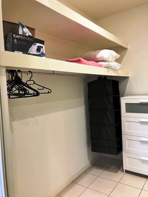 Interior - Private Studio Retreat (Highland Park)