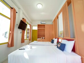 Superior Double Room Single Use | Free WiFi - Happy Live Quest Hotel  (Bangkok)