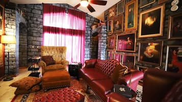 Tv, videospil, kontorer