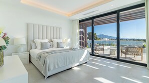 5 bedrooms, iron/ironing board, bed sheets - Villa Martinica by Vacation Marbella (Estepona)