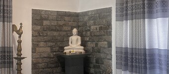 3-bedroom house in beautiful Kalutara with AC, WiFi. Relax and unwind