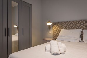 2 bedrooms, travel cot, free WiFi