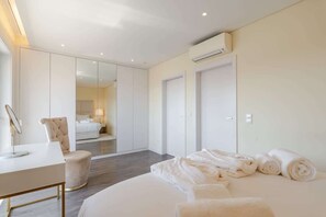 3 habitaciones, tabla de planchar con plancha, wifi y ropa de cama 