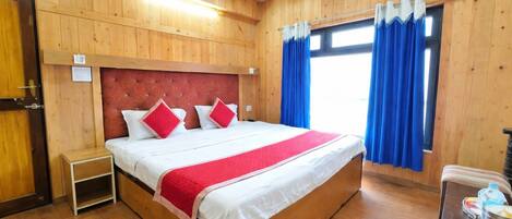 Deluxe Double Room, Lake View