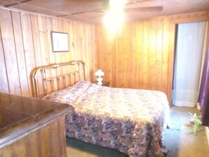 2 多间卧室、免费 WiFi、床单