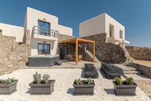 Front of property - Coastal Retreat Naxos (Naxos)