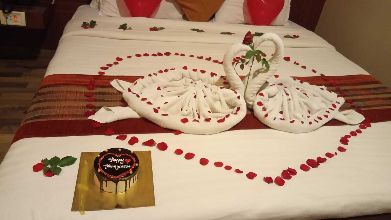 Deluxe Double Room | In-room safe, desk, laptop workspace, soundproofing