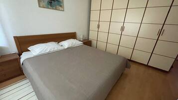1 bedroom, internet, wheelchair access