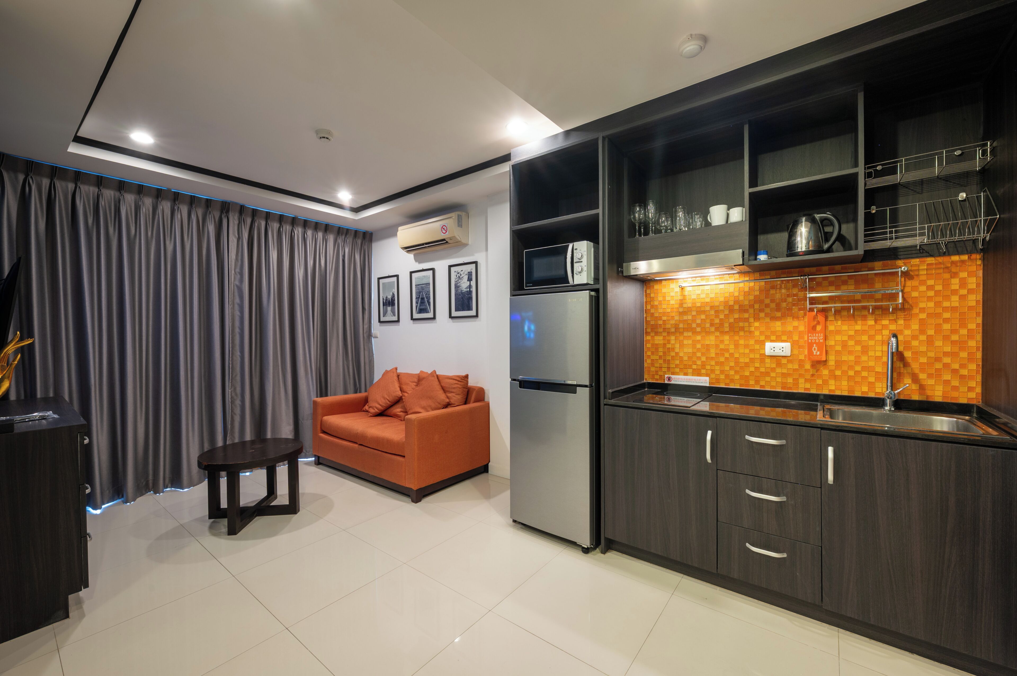 Comfort Apartment, Balcony, Courtyard View
