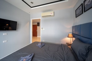Appartamento Comfort, balcone, vista cortile | Una cassaforte in camera, Wi-Fi gratuito, lenzuola