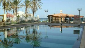 Pool - Sea front luxury living apartment in sousse (Sousse)
